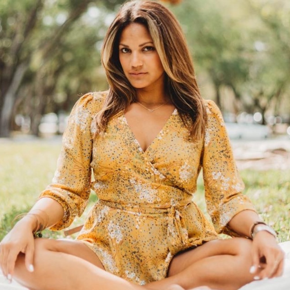 Yellow long sleeve tie blouse